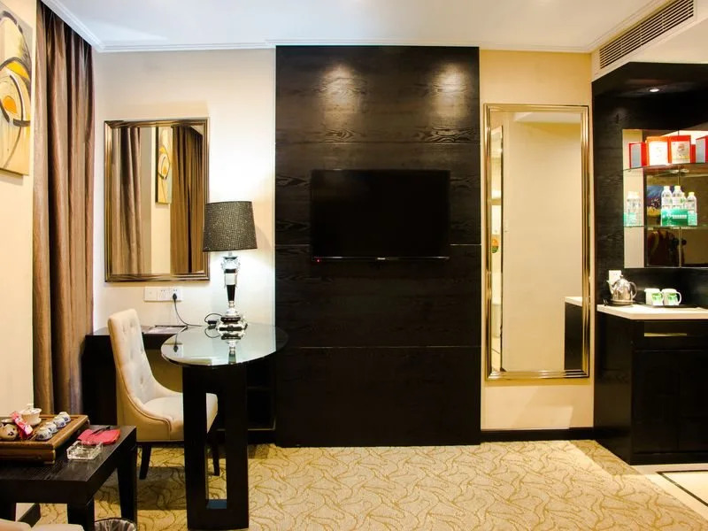 Green Tree Inn Zhuhai Jida