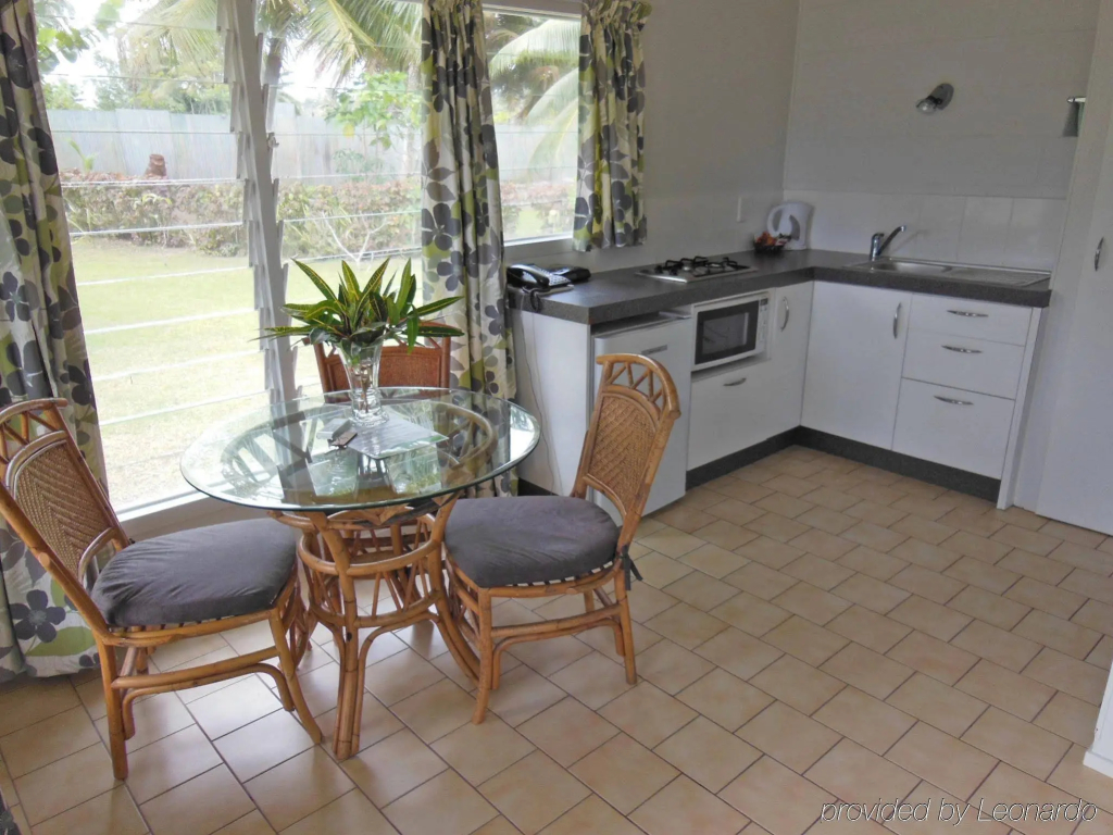 Lagoon Breeze Villas