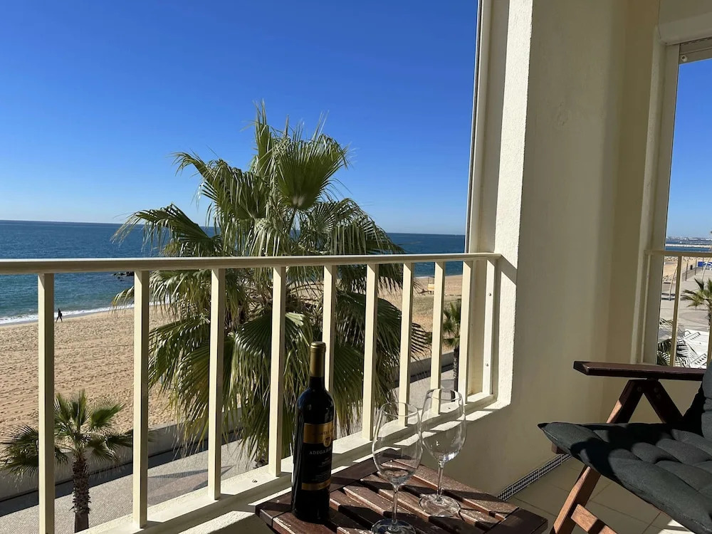 Sea View Quarteira Apartment