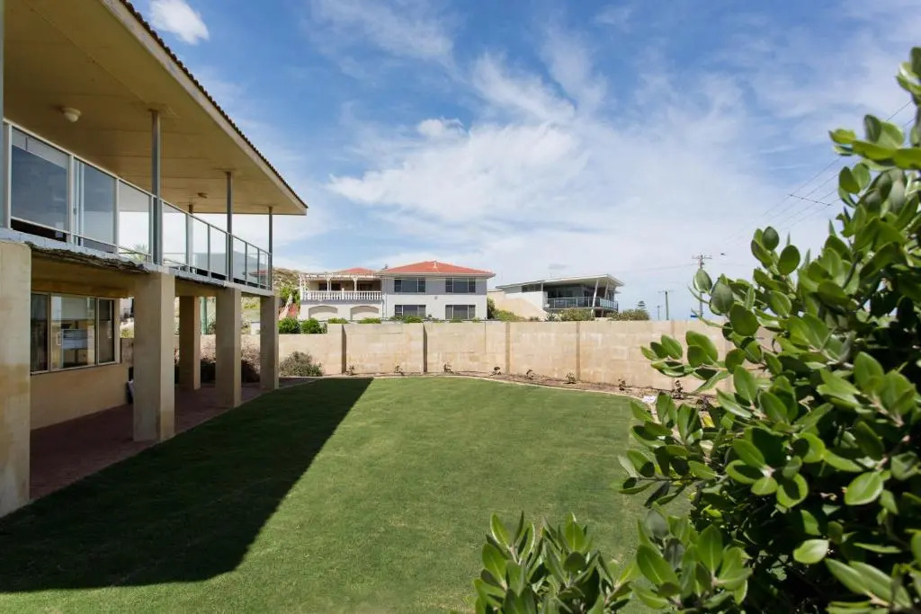 Absolute Beachfront Escape Family Retreat