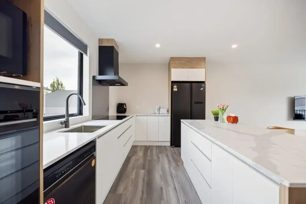 Newly Built 3 Bedroom Townhouse - Your Base to Explore the CBD