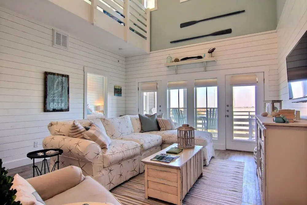 Stunning Cinnamon Shores Condo by TurnKey Vacation Rentals