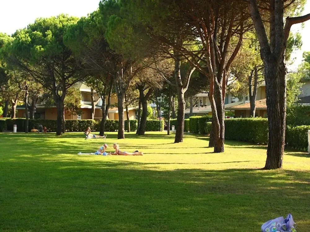 Family Flat in a Residence With 3 Pools-beahost