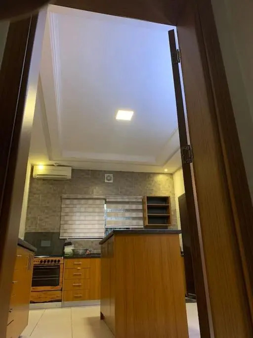 Serviced 3 Bedroom Rental with Pool and Gym