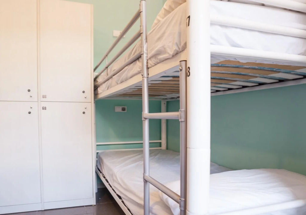 Pars Tailors Hostel