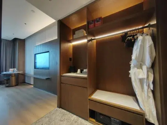 Grand Skylight Hotel Huangmei Jinchen