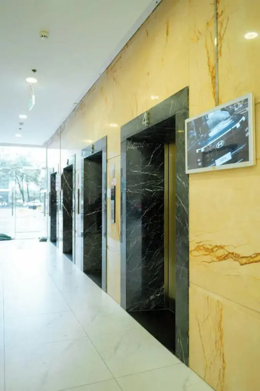 Monarchy Luxury Serviced Apartments - By Charm Homestay Vietnam