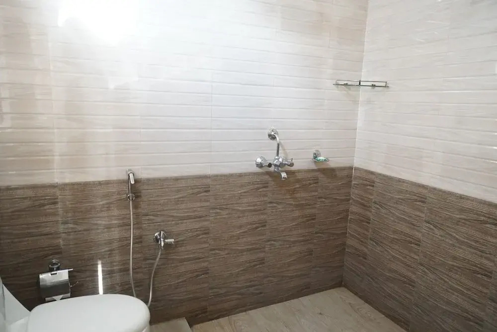 Pemaling Lords Inn Dirang
