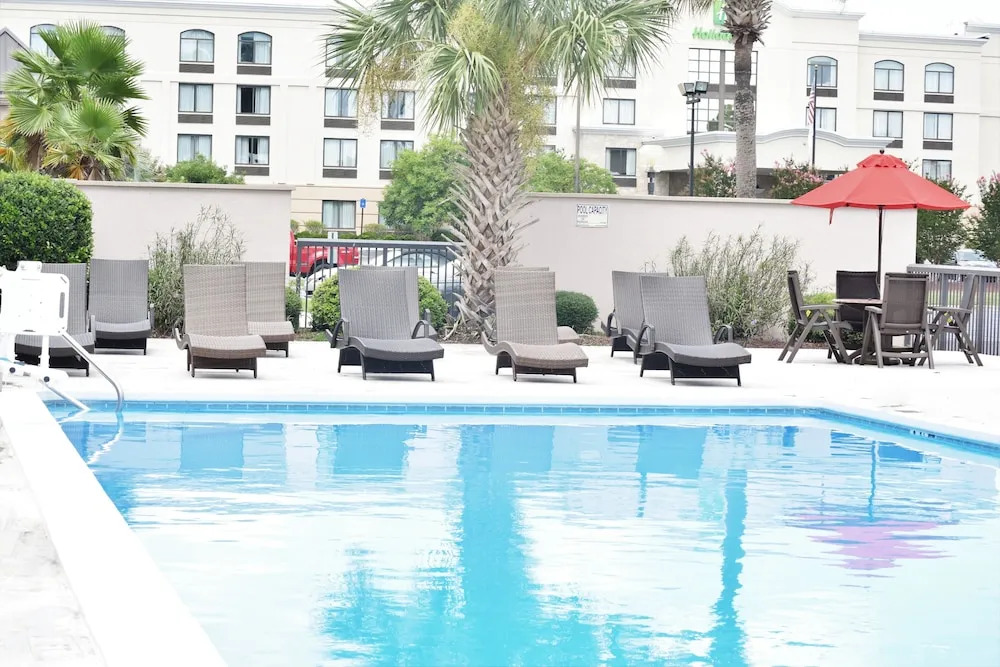 Ramada Savannah