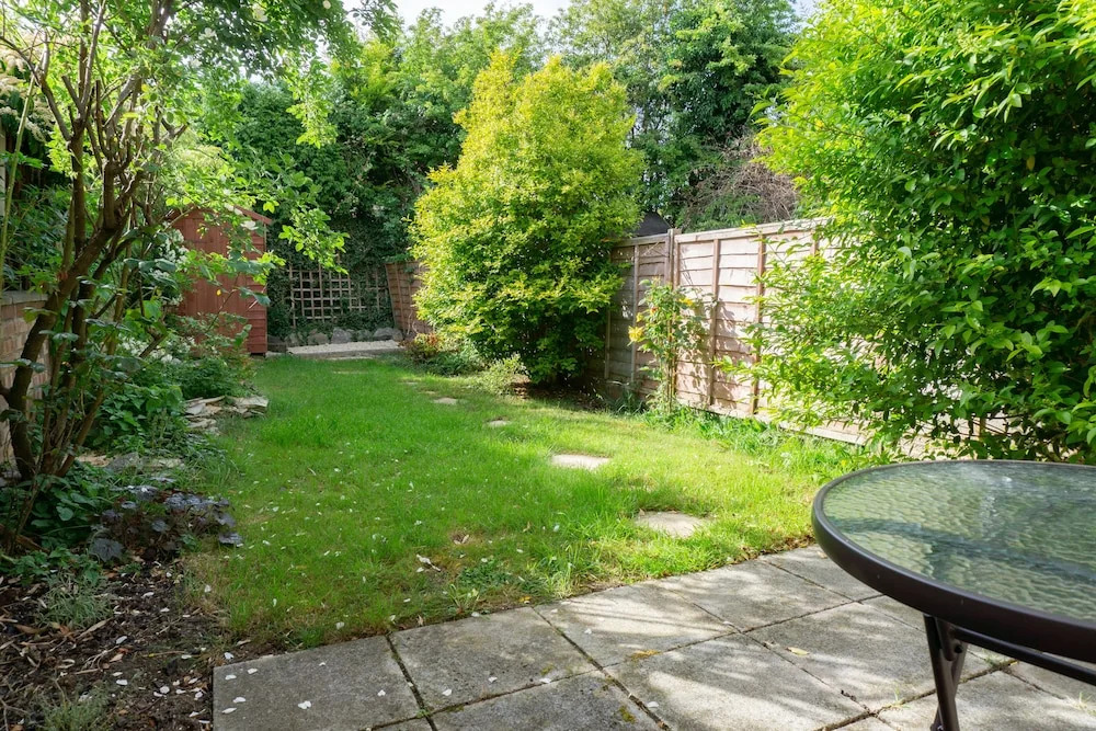 Karah Suites - Bradley Stoke