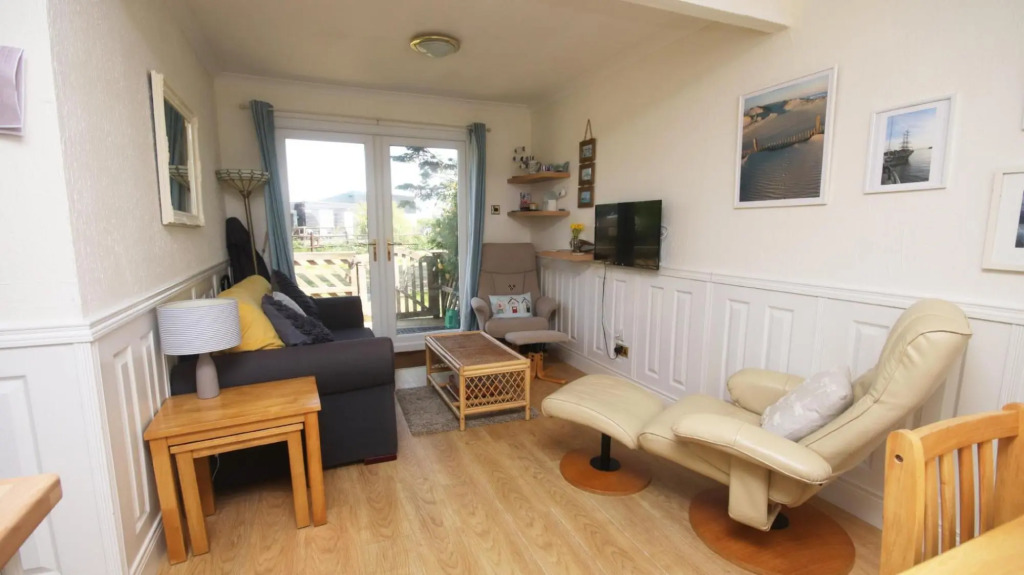 37B Medmerry Park 2 Bedroom Chalet