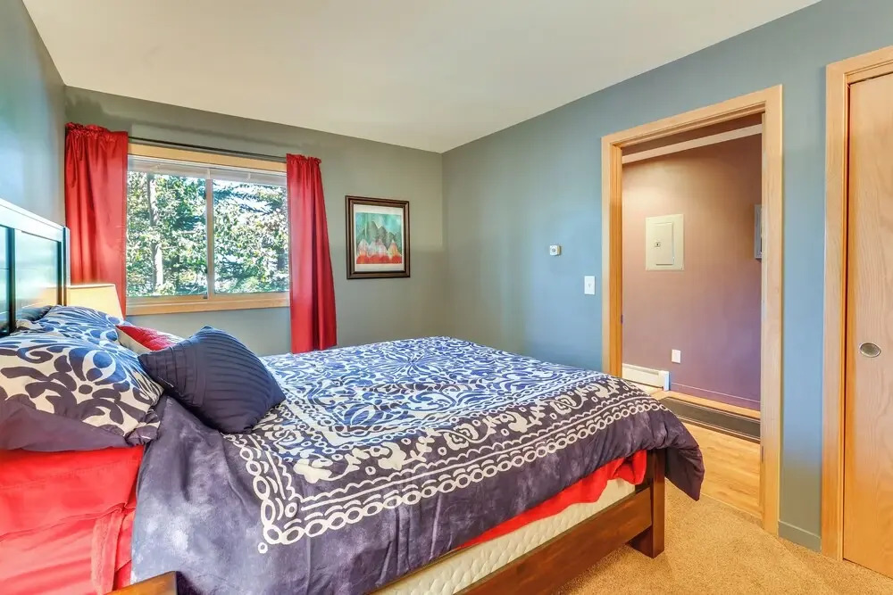 Stunning Mountain Views: Silverthorne Condo!