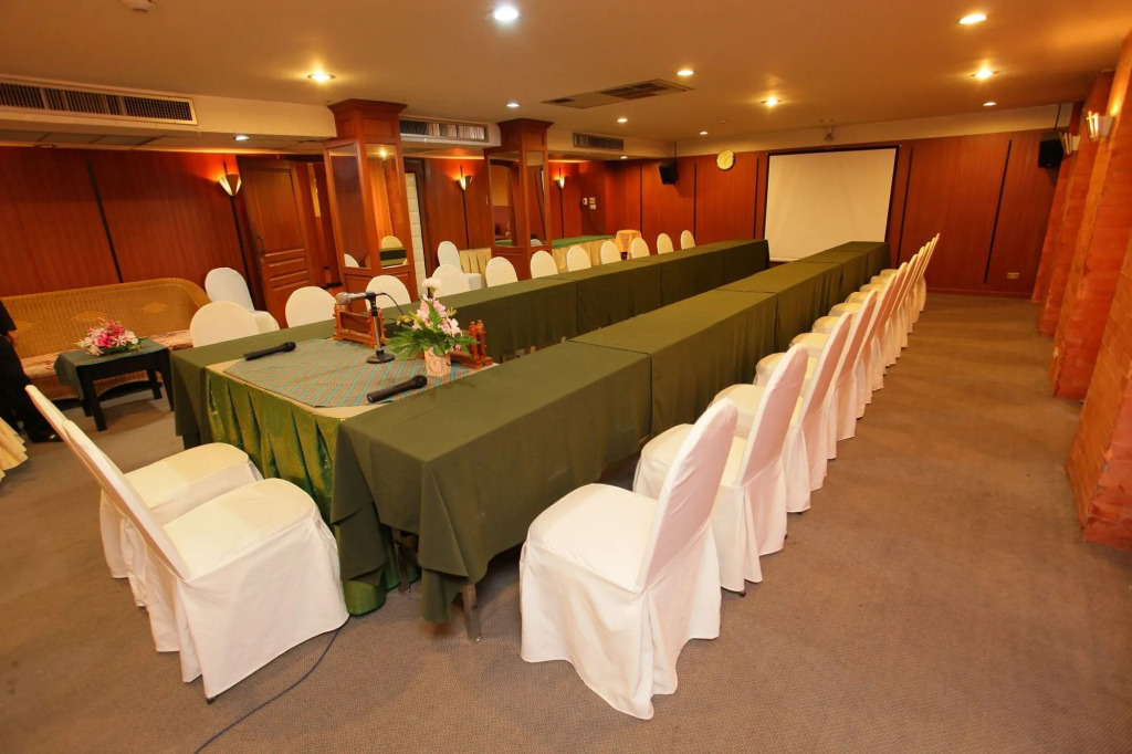 Pin Hotel