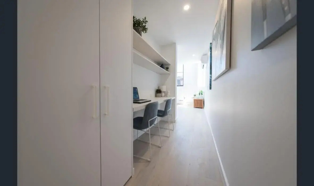 Bond Quarter Loft