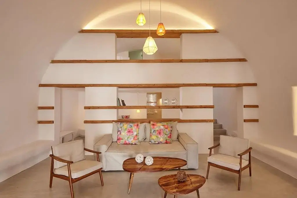 Ayoba Santorini