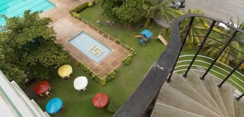 Premier Hotel