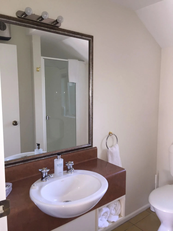 Tuscana Motor Lodge
