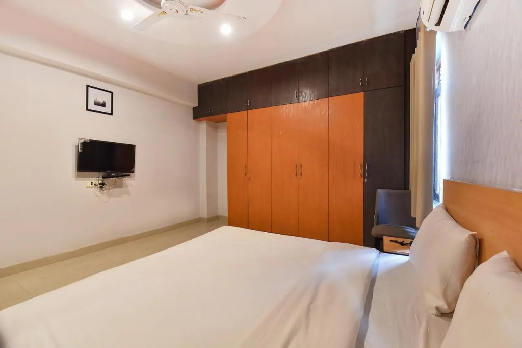 FabHotel Rushank Residency