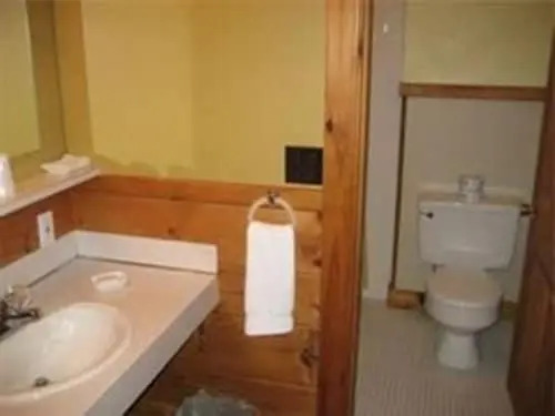 Carlsons Lodge