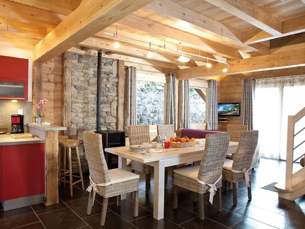 Beautiful, Spacious, 6-8 Person Chalet With Sauna in La Bresse