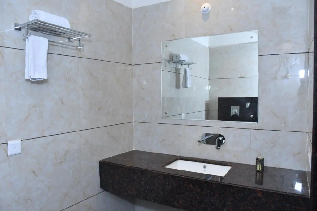 Hotel Bhagyaraj Palace - Best Hotel In Kanpur