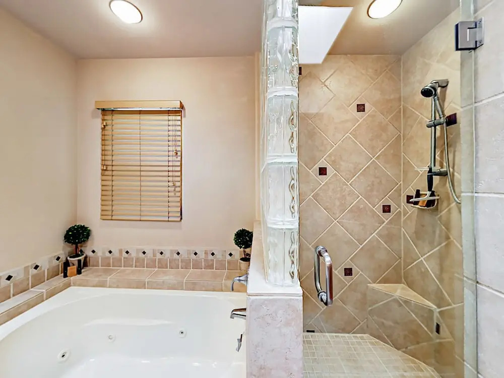 526 Del Norte Ln Townhouse Unit B 2 Bedrooms 2.5 Bathrooms Townhouse