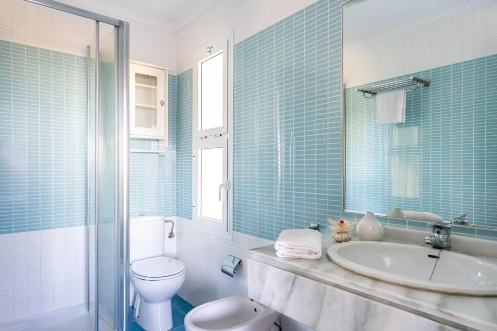 2BR Garden Apartment Albamar