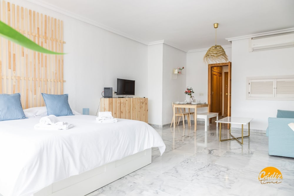 Loft Victoria Beach Free Parking by C diz Time