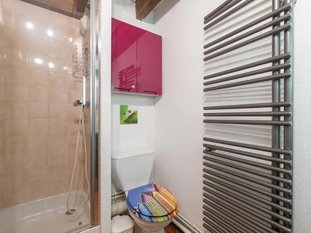 Appartement pour 6 pers. avec balcon près de Saint-Lary, Wi-Fi et parking gratuits - FR-1-296-215