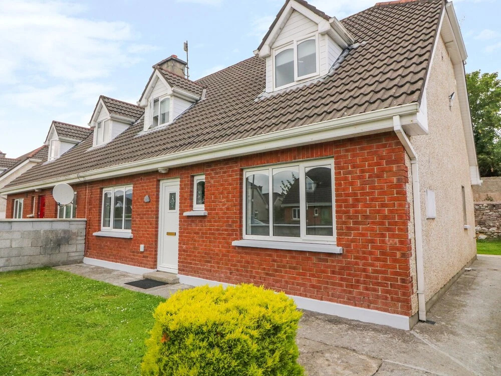38 Castlewood Park