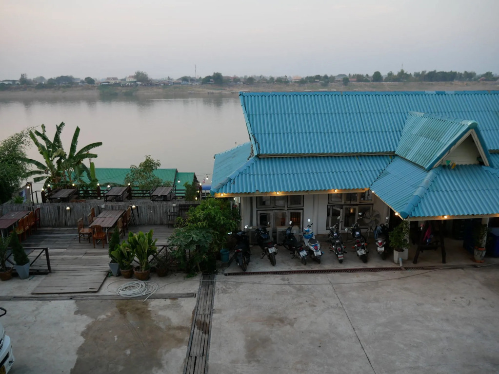 Samoar Riverside Hotel