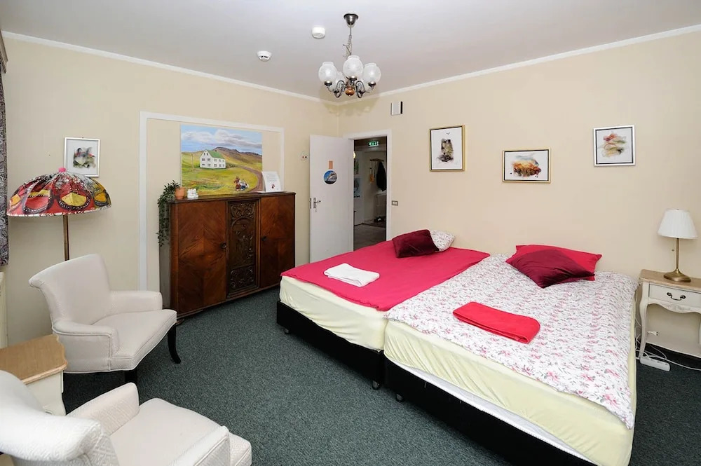 Arsalir Guesthouse Vik B&B