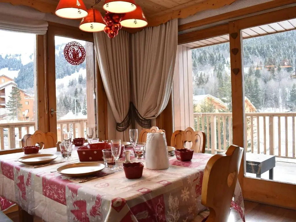 Appartement Méribel, 3 pièces, 7 personnes - FR-1-180-211