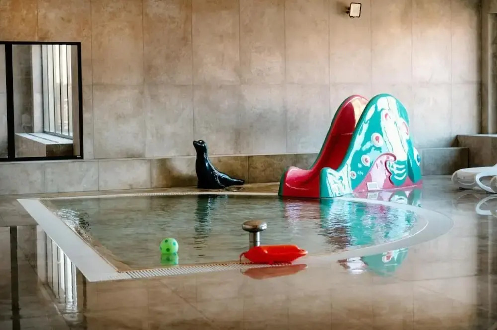 Apartment in Dziwnow With River View & Spa
