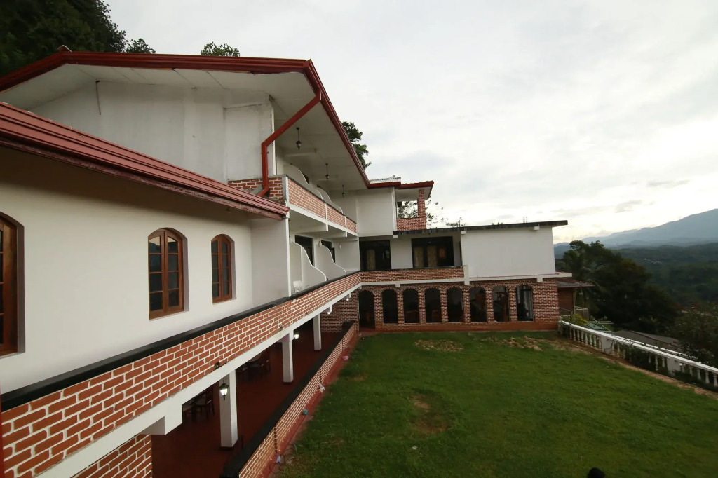 Mahaweli Regent Hotel