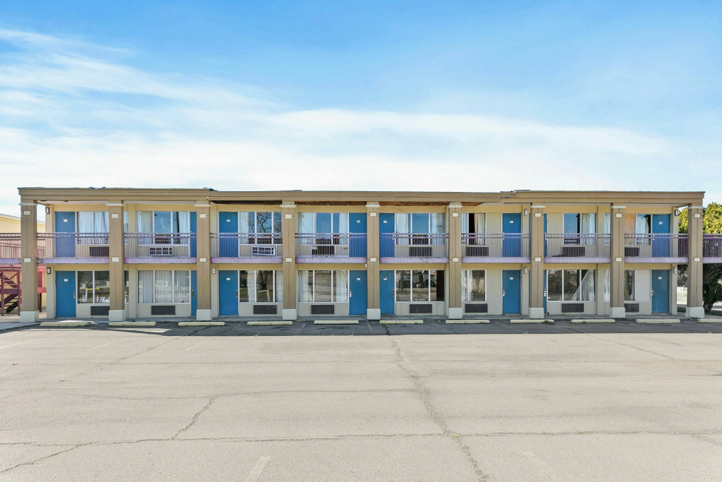 Luxury Inn By Hotel O Hattiesburg, MS
