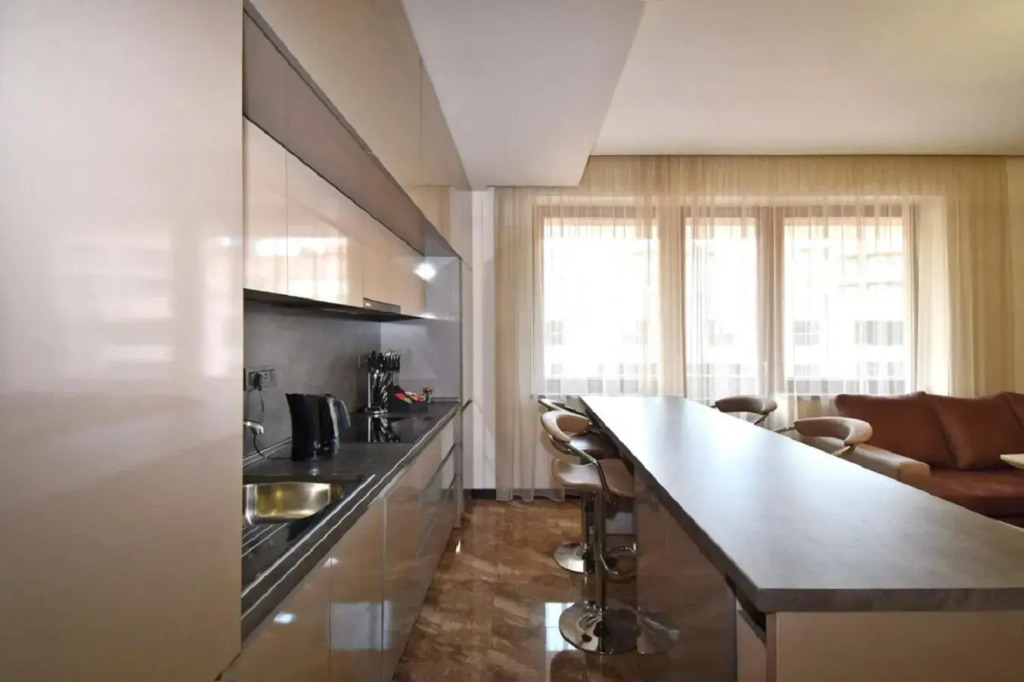 Northern Avenue 2 bedrooms New and Modern apartment in New Elite Building HH600