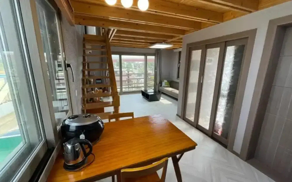 Sacheon Sagyejeol Pension