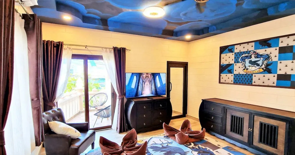 POTTERLAND Luxury Pool Villa Pattaya Walking Street
