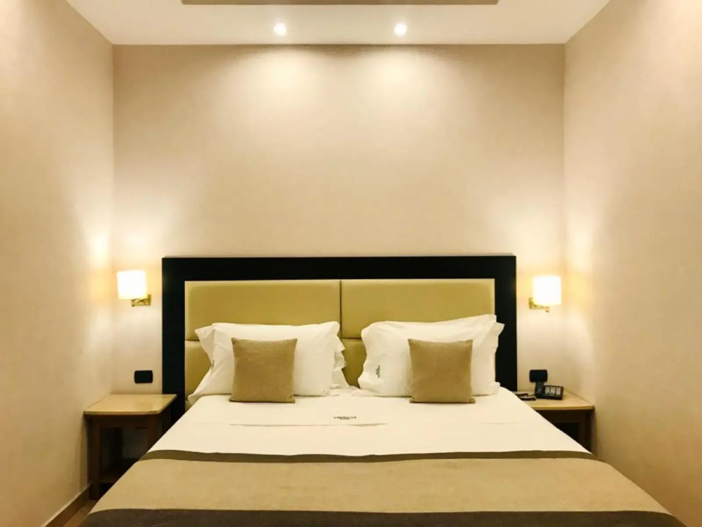 American Hotel