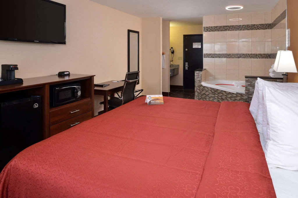 Quality Inn Appleton West