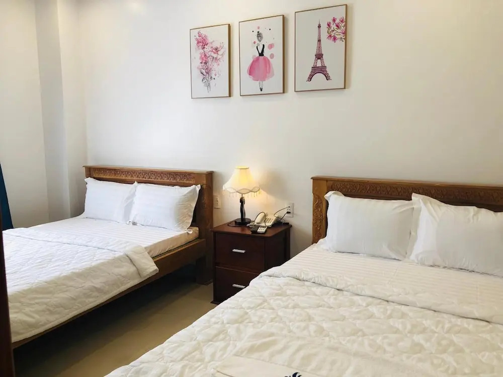 Khách sạn Tuyết Hiển