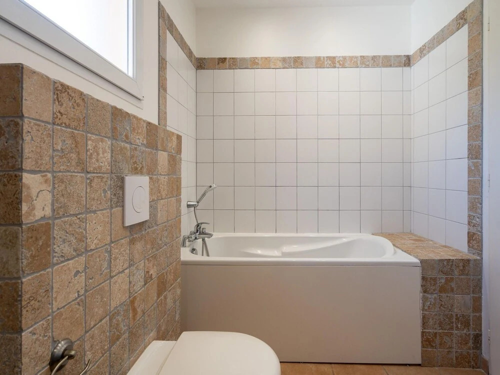 Villa in Montbrun With Pool and Mountain Views
