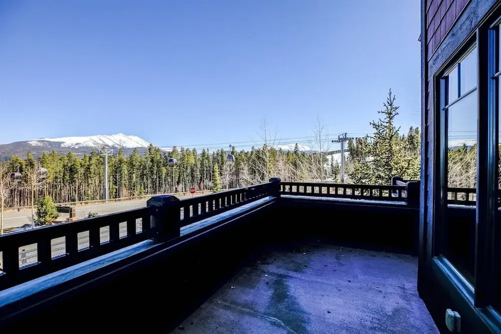 Crystal Peak 2 Bedroom Condo at Peak 7