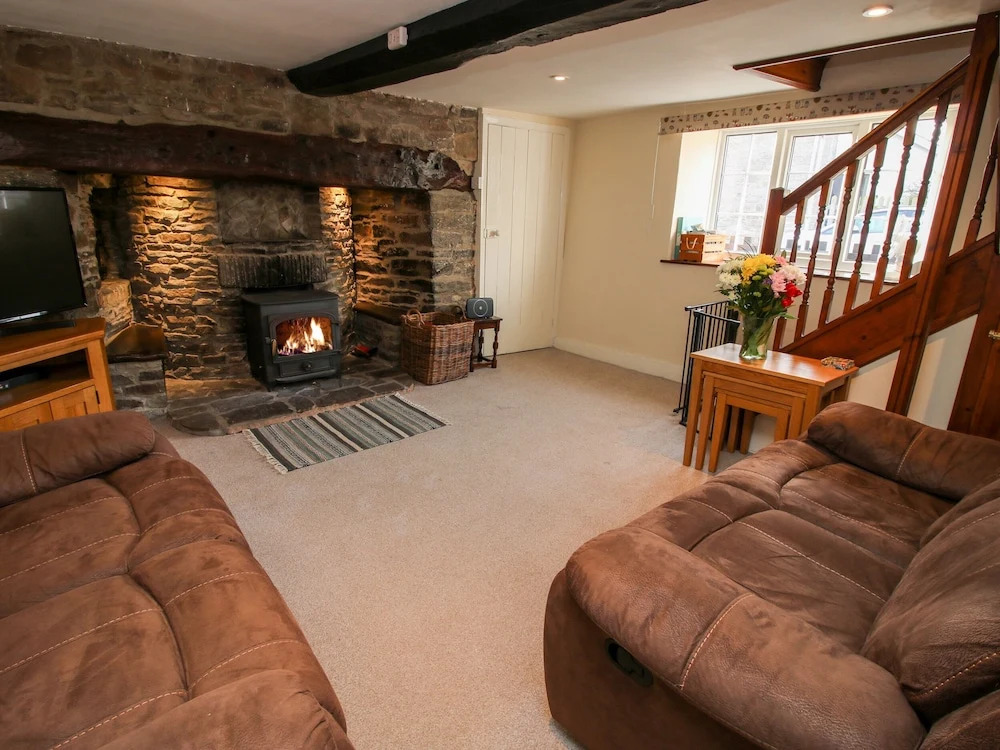 Bicton Lodge