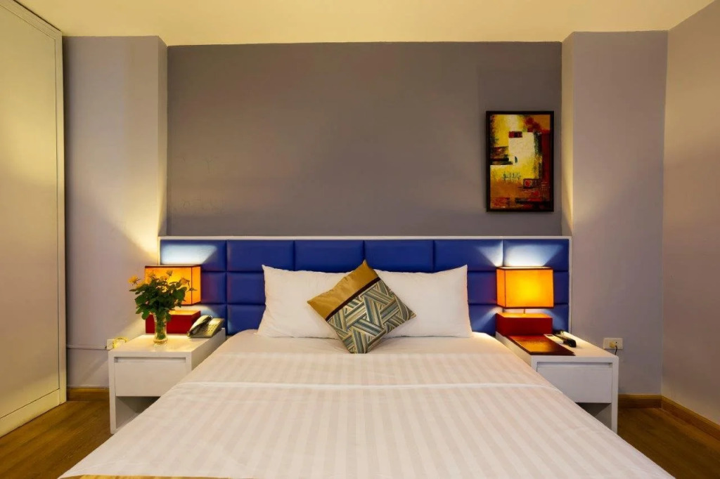 Lucky Hotel 69