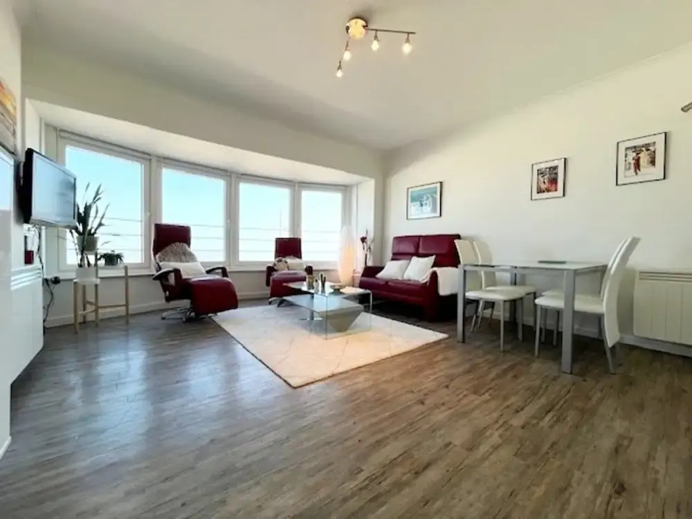 Apartment in Wenduine With Stunning Seaviews