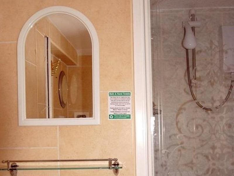 Shepperton Hotel