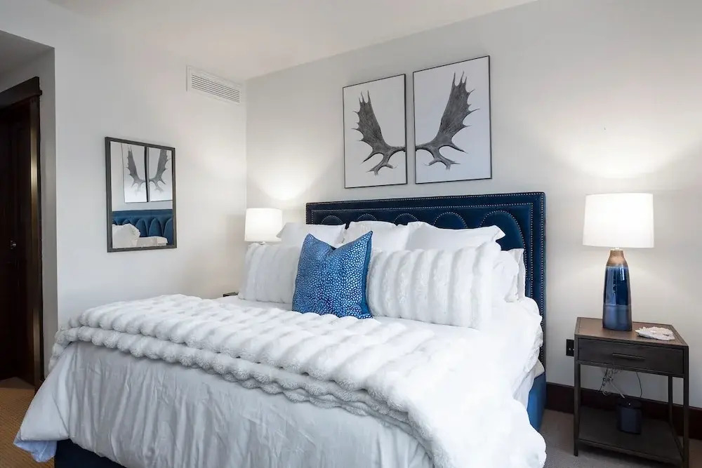 Arrowleaf Lodge - Two Bedroom Condo Residence #209 by Deer Valley Resort