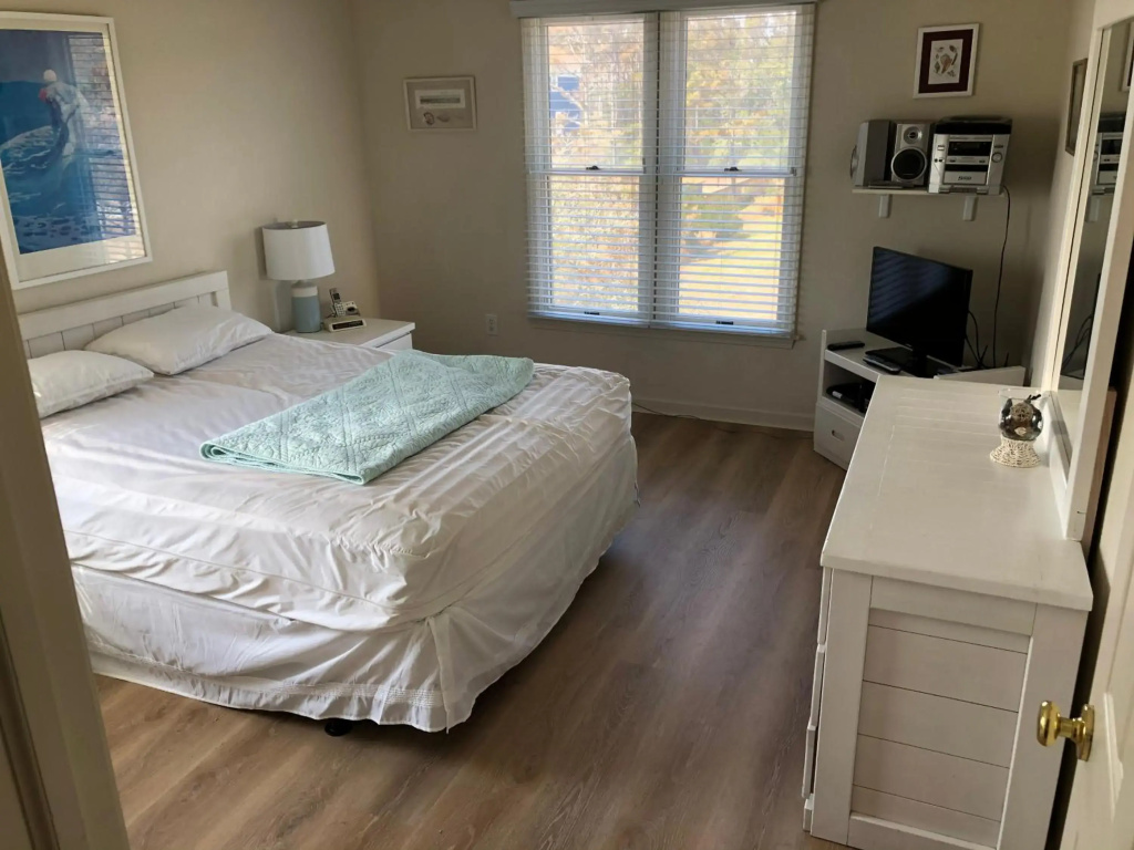 Rest A Shored with plenty of Amenities PET FREE New Upgraded Mattresses in 2022 Gas Fireplace Central Air Rents Full Weeks Only Sat to SAT NOTE Arrivals and Departures on Saturdays only Free WIFI Private Inground Pool Flat Screen TVs in all rooms